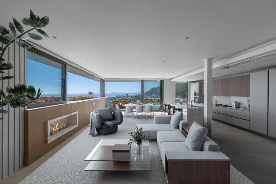 4 Bedroom Property for Sale in Fresnaye Western Cape